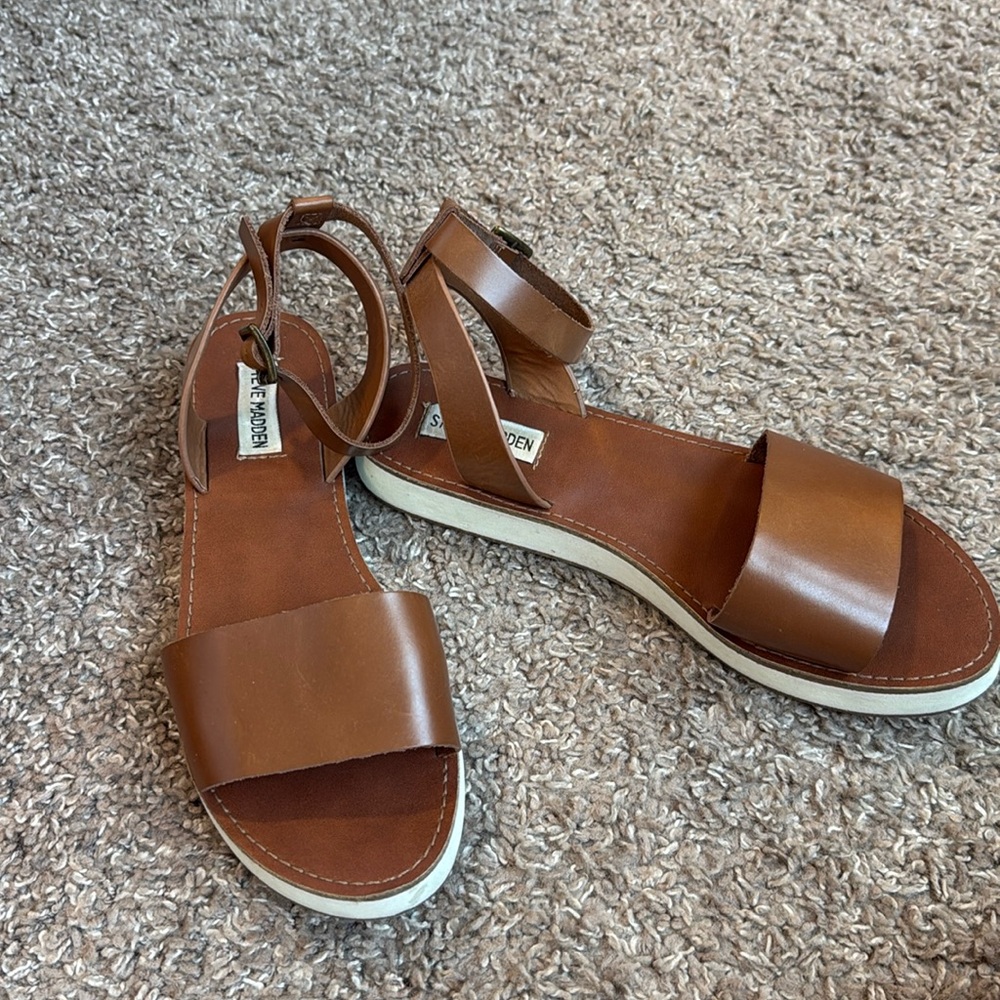 Steve Madden Brown Leather Sandal